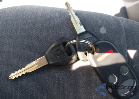 2000 Honda Accord 2.3 Lx z USA, uszkodzony, nr VIN 1HGCG5642YA013405